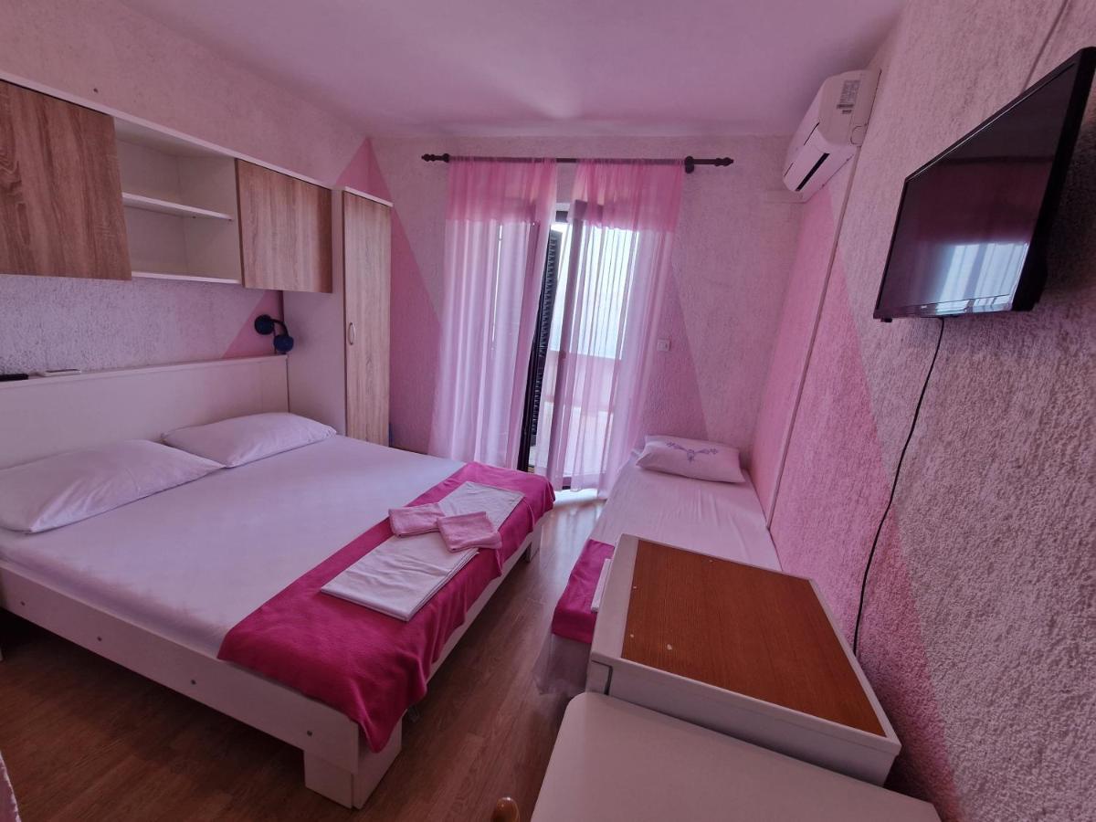 Rooms Anita Sibinj ซีบินีย์ กริมโปตสกี ภายนอก รูปภาพ